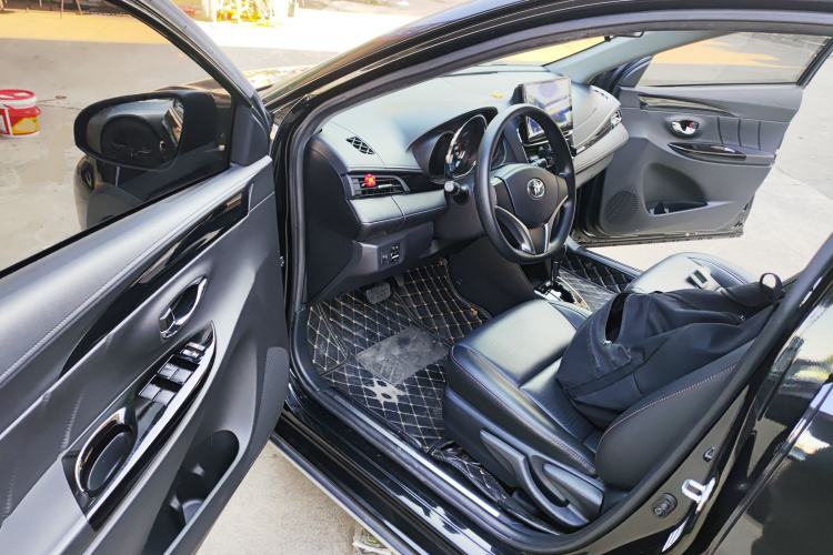 Used Toyota YARiS L 2021 X-Trail 1.5L CVT Luxury Edition