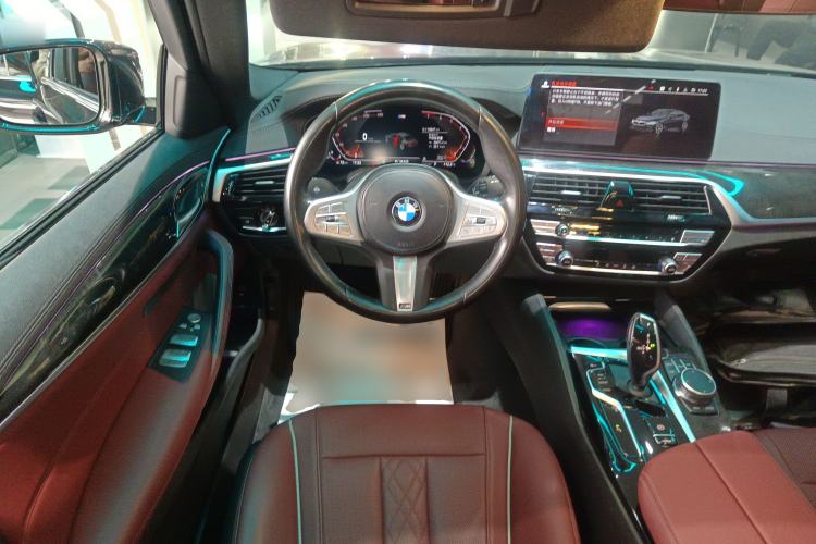 Used BMW 5 Series 2022 Second Facelift 525Li M Sport Package
