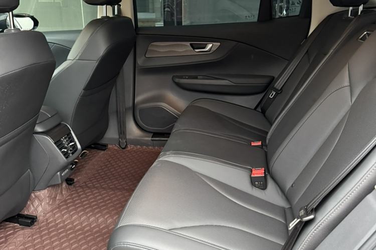 Used Hongqi E-QM5 2022 431 km Charge & Enjoy Edition
