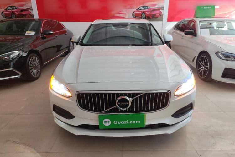 Used Volvo S90 2018 T4 Zhiyuan Edition
