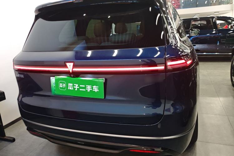 Used  S09 2025 Four-Wheel Drive Ultra+ Custom Edition
