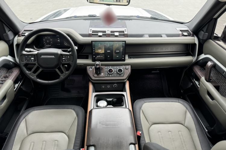 Used Land Rover Defender 2022 110 P400 X-DYNAMIC HSE
