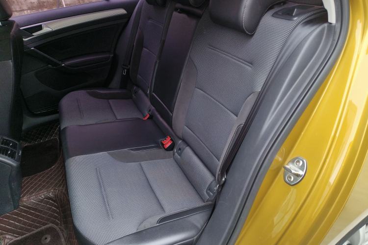 Used Volkswagen Golf 2018 230TSI Automatic Comfort Model
