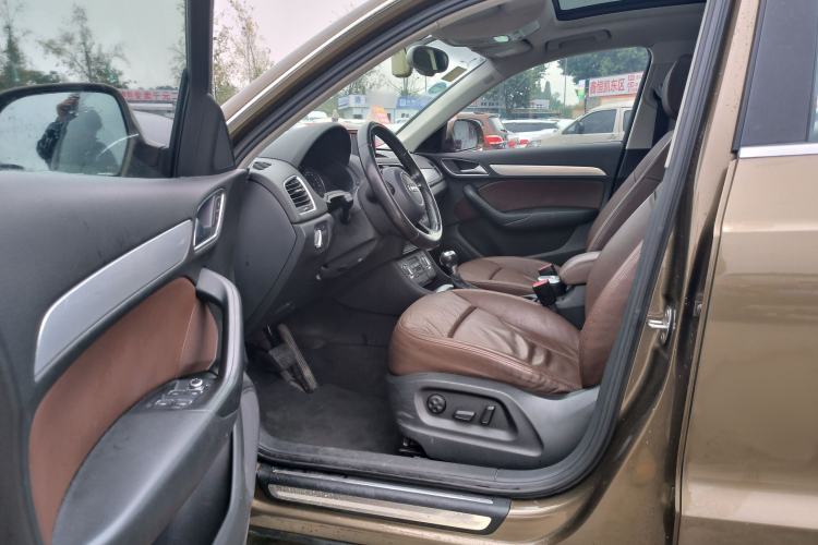 Used Audi Q3 2015 30 TFSI Comfort Model