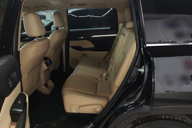 Used Toyota Highlander 2018 2.0T Four-Wheel Drive Elite Edition 7 Seats China VI Standard
