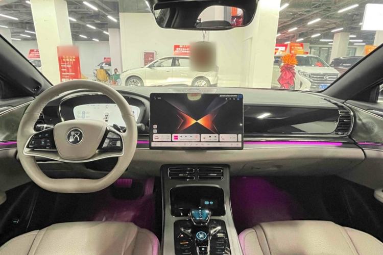 Used BYD Han 2025 EV with 701 km of Laser Radar-Enabled Intelligent Driving