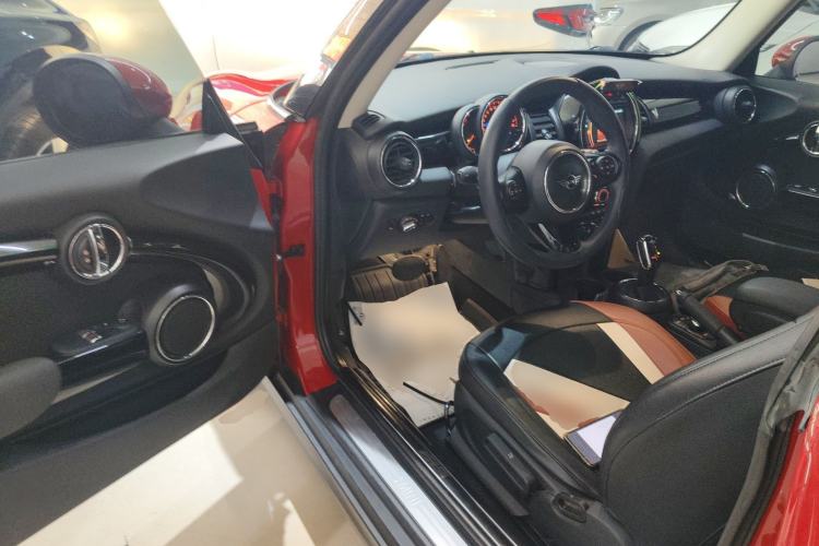 Used  MINI 2019 1.5T ONE PLUS