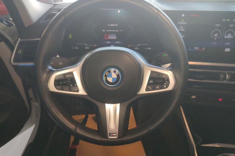 Used BMW i3 2022 eDrive 35 L
