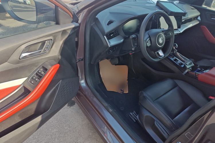 Used MG 5 2022 180 DVVT CVT Youth Luxury Edition
