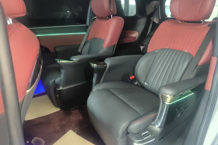 Used GAC Trumpchi M8 2023 Zongshi Series Dual-Motor Supreme Edition
