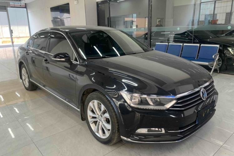 Used Volkswagen Magotan 2017 330TSI DSG Luxury Model
