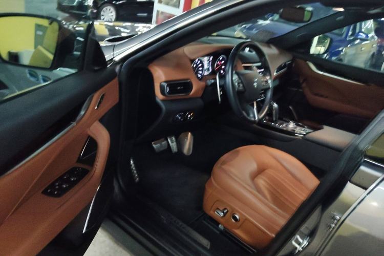 Used Maserati Levante 2022 2.0T GT Sharp Edition
