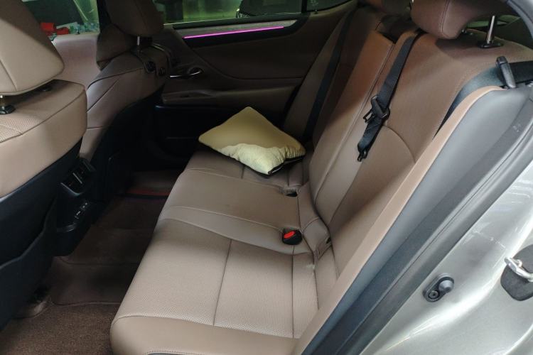 Used Lexus ES 2025 200 Premium Edition