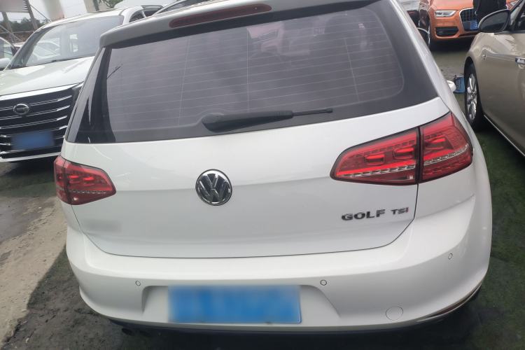 Used Volkswagen Golf 2016 230TSI Automatic Comfort Version
