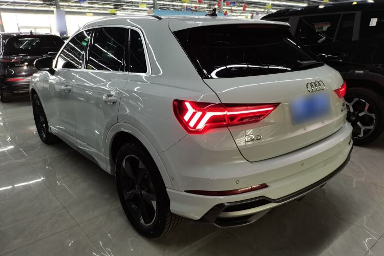 Used Audi Q3 2022 35 TFSI Fashion Dynamic Model