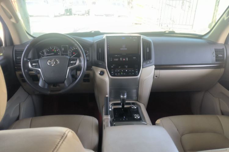 Used Toyota Land Cruiser 2019 4.6L GX-R Middle East Version
