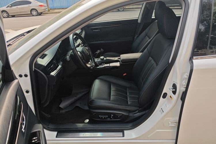 Used Lexus ES 2015 200 Elite Edition
