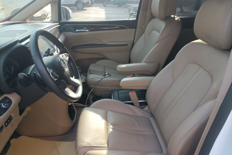 Used Buick GL8 2018 ES 28T Flagship Model China VI Standard
