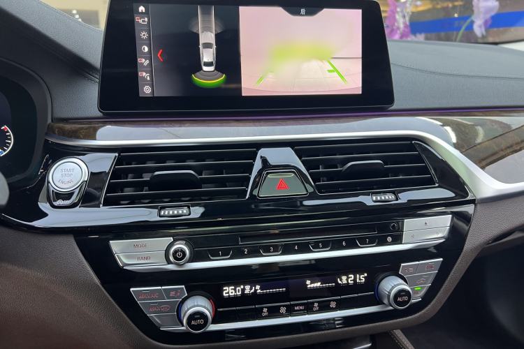 Used BMW 5 Series 2019 525Li Luxury Package
