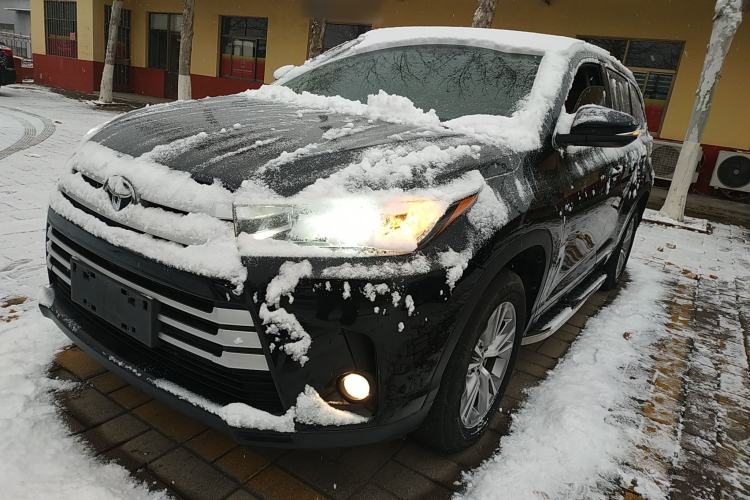 Used Toyota Highlander 2018 2.0T Two-Wheel Drive Elite Edition 7 Seats China VI Standard