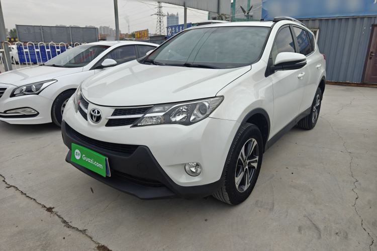 Used Toyota RAV4 2015 2.0L CVT Two-Wheel Drive Fashion Edition
