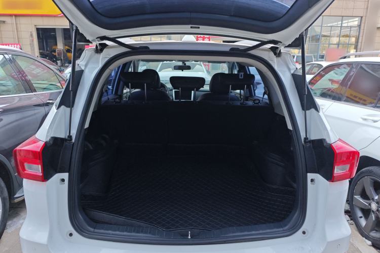 Used Haval M6 2019 1.5T DCT Two-Wheel Drive Elite Version China VI Standard