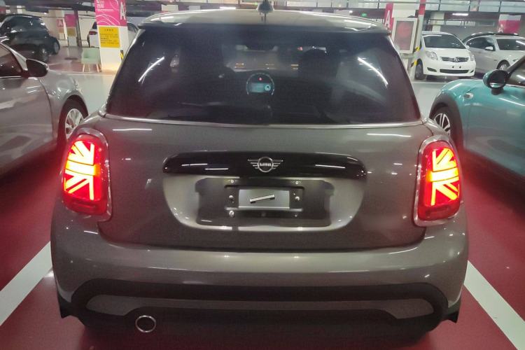 Used  MINI 2022 Updated 1.5T COOPER Classic Edition
