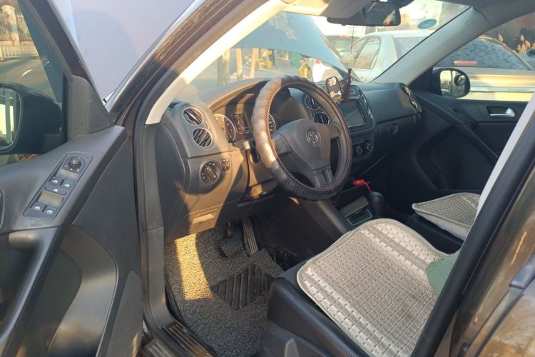 Used Volkswagen Tiguan L 2015 1.8TSI Automatic Two-Wheel Drive Trend Edition