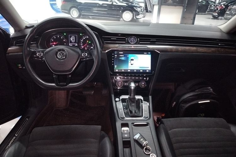 Used Volkswagen Magotan 2018 330TSI DSG Luxury Model
