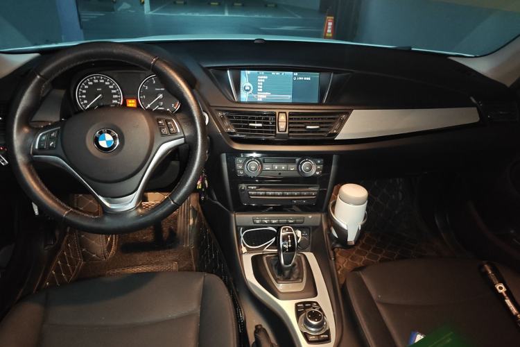 Used BMW X1 2014 sDrive18i Leading Model
