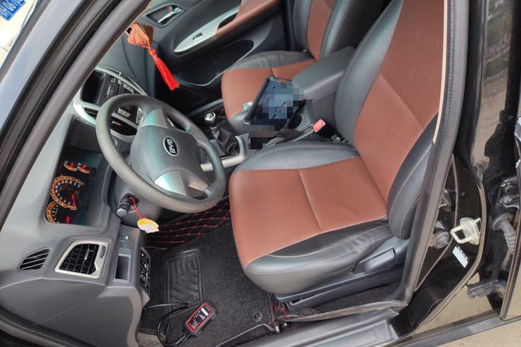 Used BYD F3 2015 Energy-Efficient Model 1.5L Manual Comfort Edition
