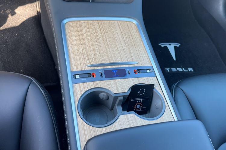 Used Tesla Model 3 2022 Rear-Wheel-Drive Version
