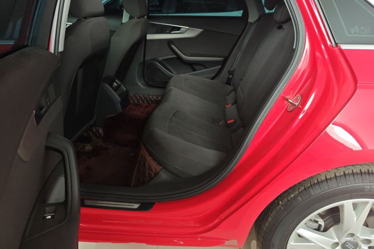 Used Audi A4L 2018 30th Anniversary Edition 40 TFSI Trendy Model
