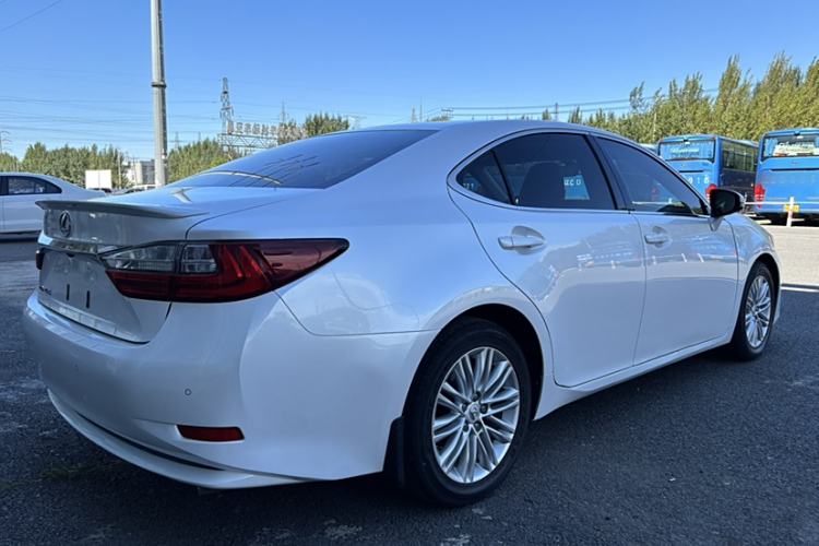 Used Lexus ES 2016 200 Midnight Special Limited Edition

