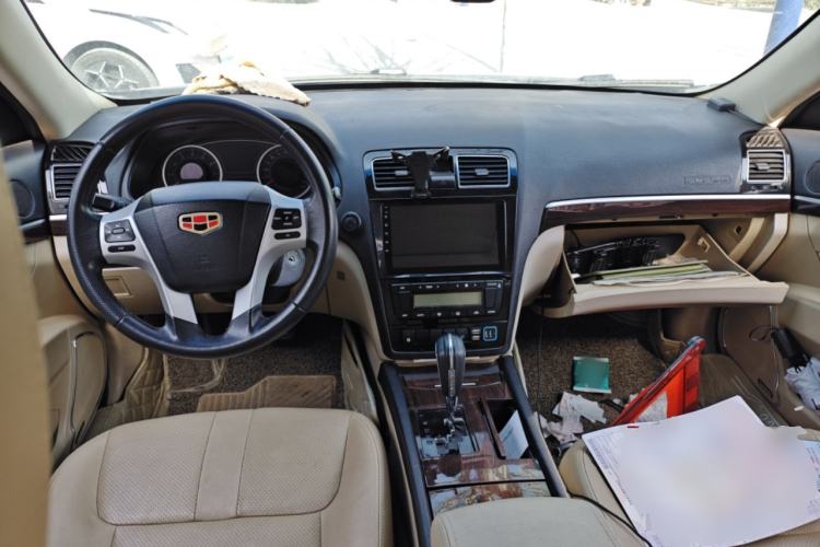 Used Geely Auto EC8 2015 2.0L Automatic Prestige Model
