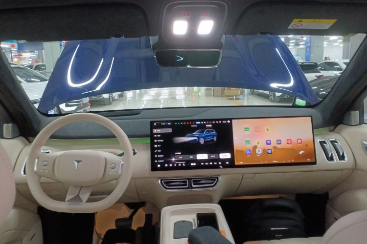 Used  S09 2025 Four-Wheel Drive Ultra+ Custom Edition
