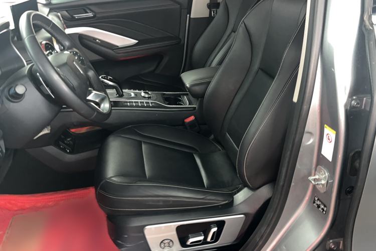 Used Wey VV6 2018 2.0T Two-Wheel-Drive Ultra-Luxury Version China V Standard
