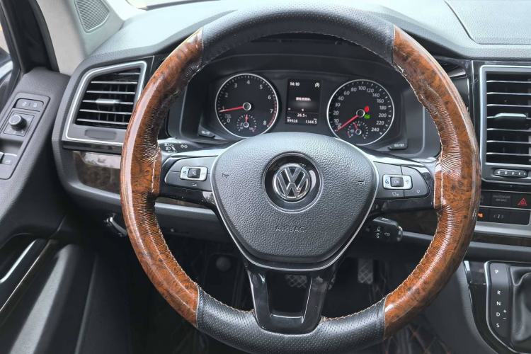 Used Volkswagen Multivan 2018 2.0 TSI Two-Wheel-Drive Luxury Edition 7 Seats
