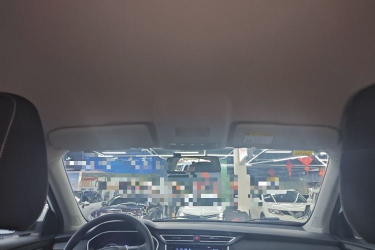 Used Roewe RX3 2018 1.6L Manual Entry-Level Model
