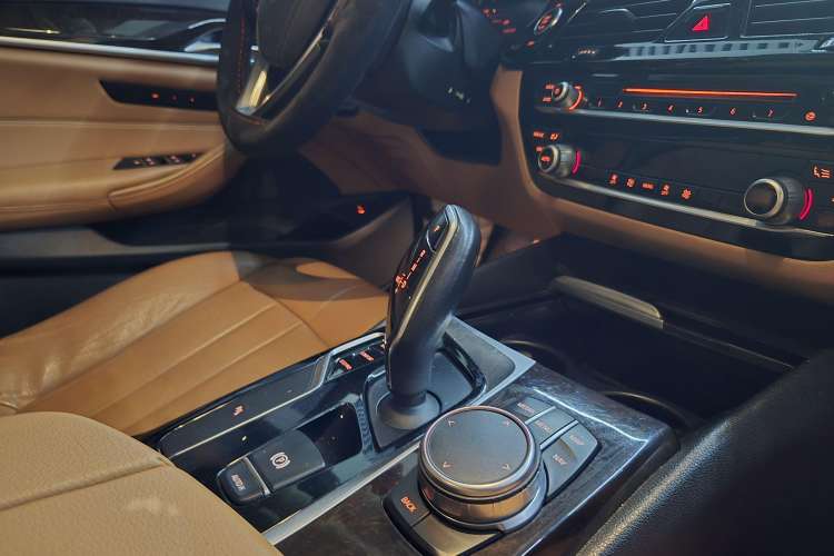 Used BMW 5 Series 2018 528Li Launch Special Edition
