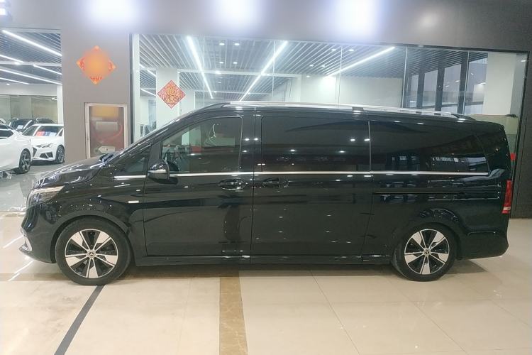 Used Mercedes-Benz V-Class 2022 V 260 L Long Wheelbase Prestige Edition
