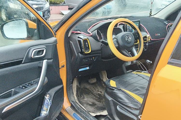 Used Dongfeng Aeolus AX4 2017 1.6L DCT Trendy Style