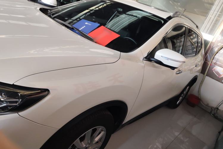 Used Nissan X-Trail 2023 Classic 2.0L Two-Wheel Drive Smart Connect Premium Edition
