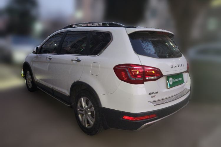 Used Haval H6 2015 Revised Version Sport Edition 1.5T Manual Transmission Two-Wheel Drive Elite Grade