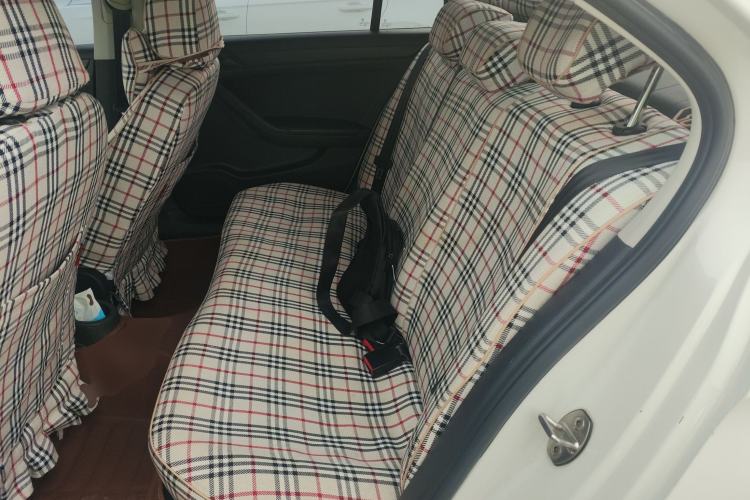 Used Volkswagen Jetta 2015 Value Edition 1.6L Manual Fashionable Style