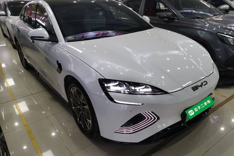 Used BYD Seal 2022 550 km Standard Range Rear-Wheel Drive Prestige Version
