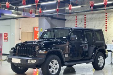 Used Jeep Wrangler 2019 2.0T Sahara Four-Door Version China VI Emission Standard