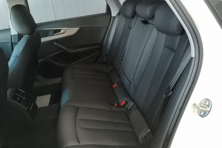 Used Audi A4L 2018 30th Anniversary Edition 40 TFSI Trendy Model