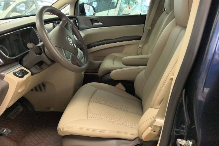 Used Buick GL8 2013 2.4L CT Luxury Business Comfort Edition
