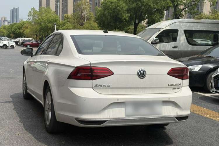 Used Volkswagen Lamando 2021 230TSI DSG Fashion Edition
